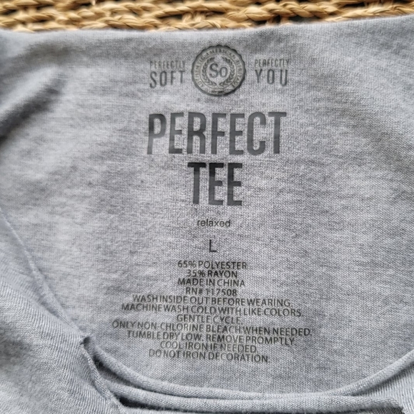 Running Late is my Cardio Graphic Tee - Picture 3 of 3